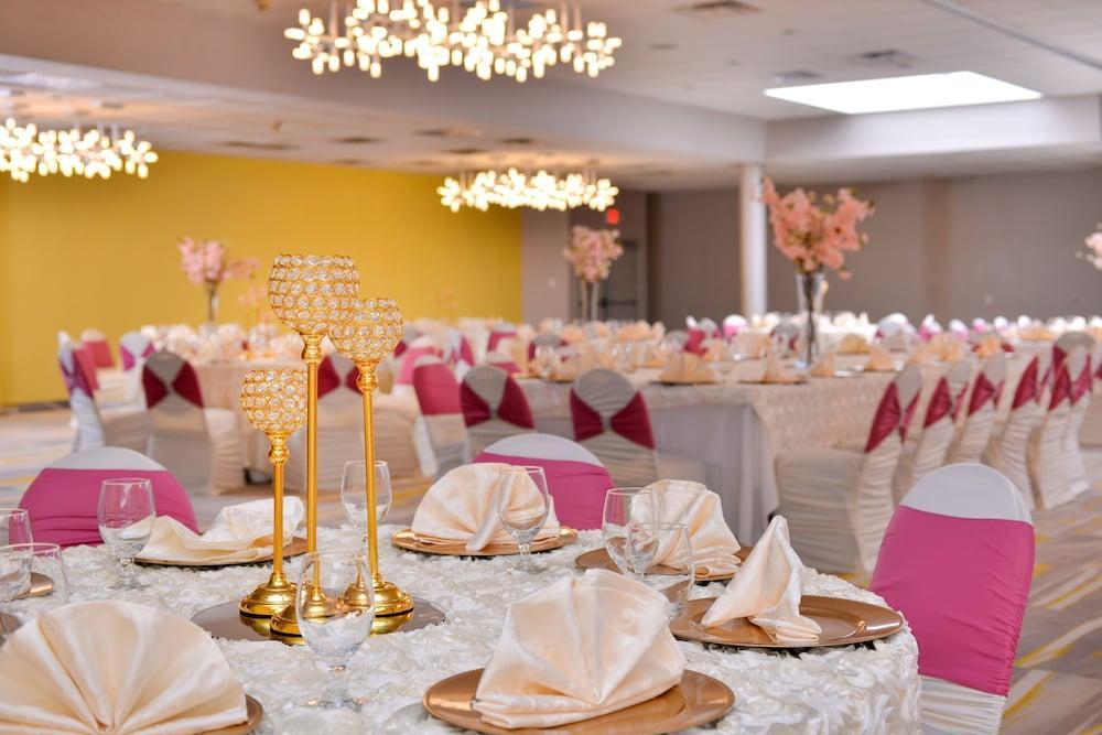 Holiday Inn Dallas-Richardson By Ihg Esterno foto
